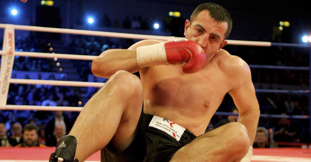 Juror bribery case in boxer drug trial explained