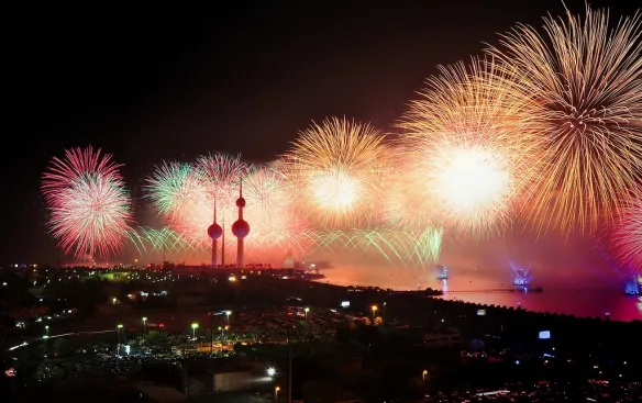 Illegal Fireworks Ignite Safety Concerns on Los Angeles’ Sixth Street Bridge